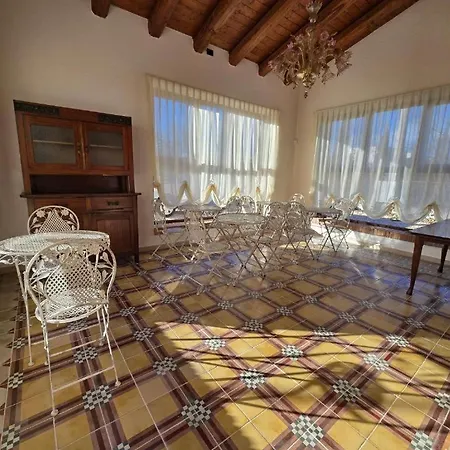 Maison Oro *