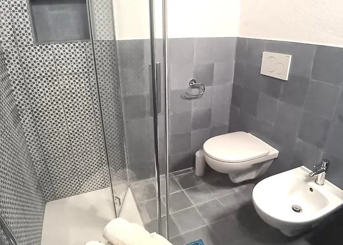 Oro House ורונה