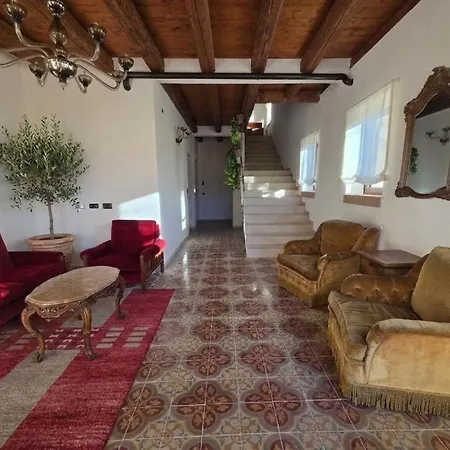 Maison Oro *