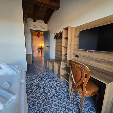 Maison Oro Hotel